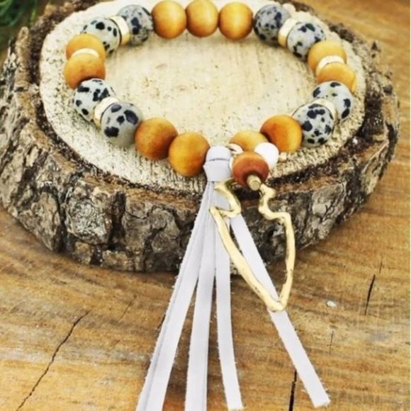 Arrowhead & Tassel Dalmatian Jasper Stone Bracelet - Picture 1 of 1